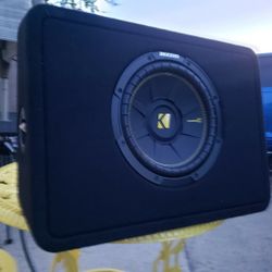 10" Kicker Subwoofer With Ported Enclosure 