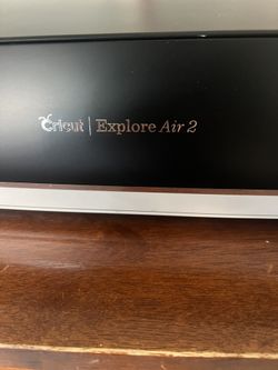 Cricut explorer Air 2 Used Comes With 12x24inch Heat Press Machine