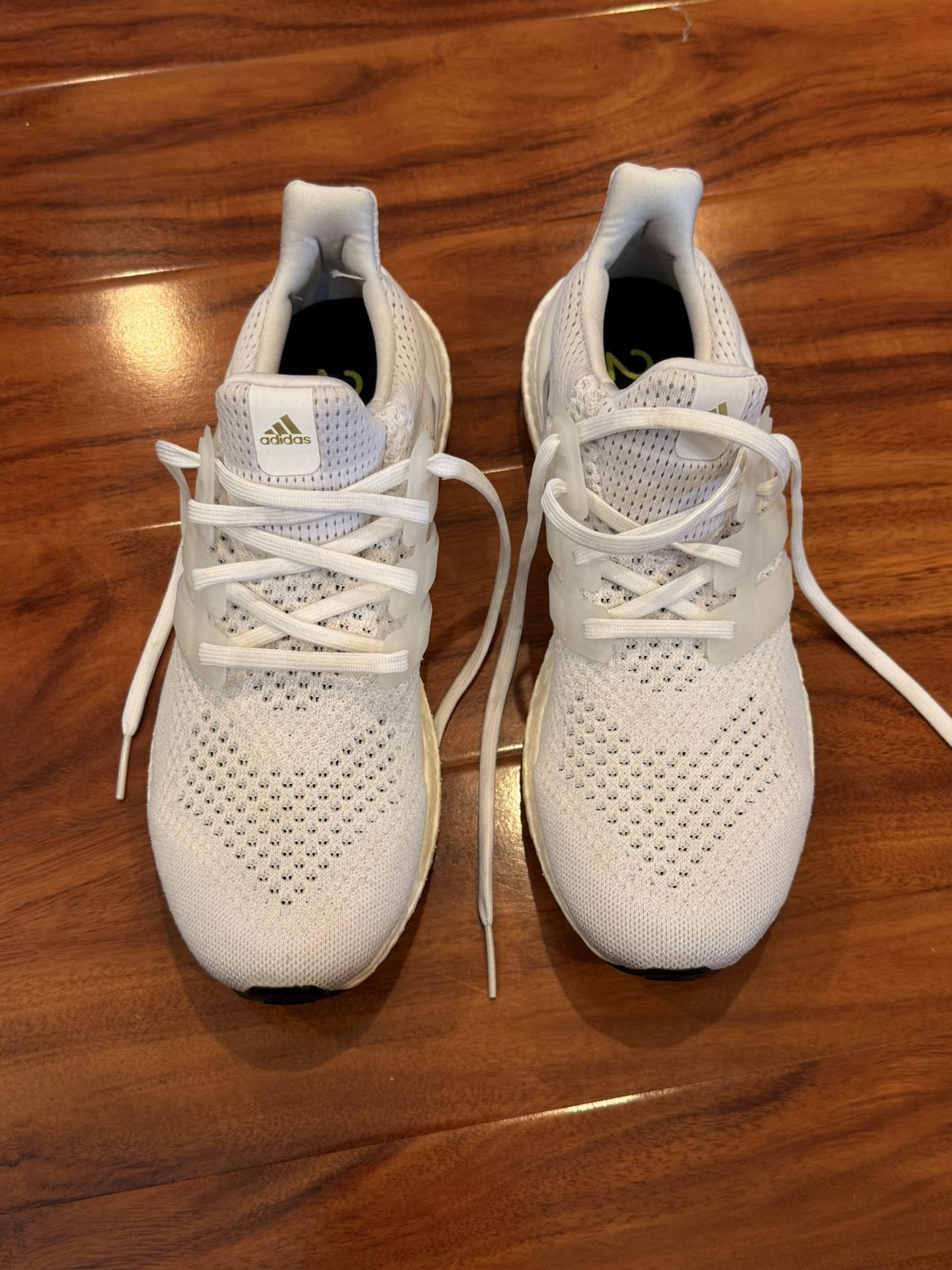 Adidas Ultraboost 1.0 Triple White Gum Running Shoes size 9.5