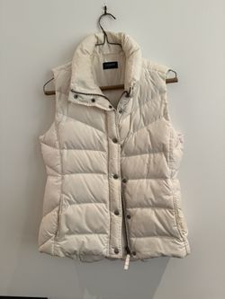 Jcrew puffer vest size small
