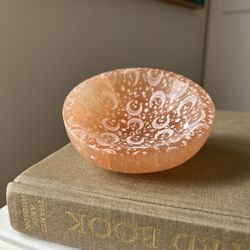 Peach Selenite Star Moon Trinket Bowl ( D4” ) firm on price