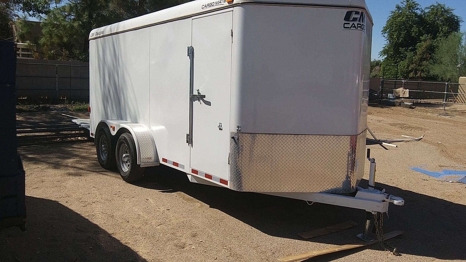 16ft enclosed trailer very heavy duty