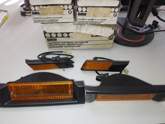 BMW E 30 Euro Front Turn Signal And Marker Lights