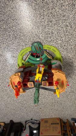 Free pick up train track