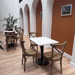 Mármol Table + Chair 