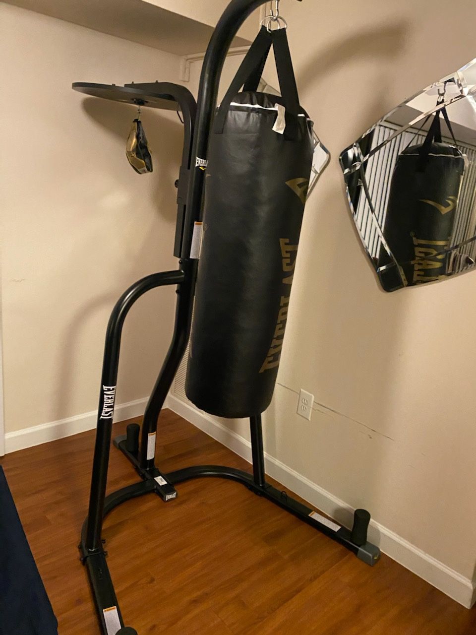 Everlast Powercore Dual Bag and Stand