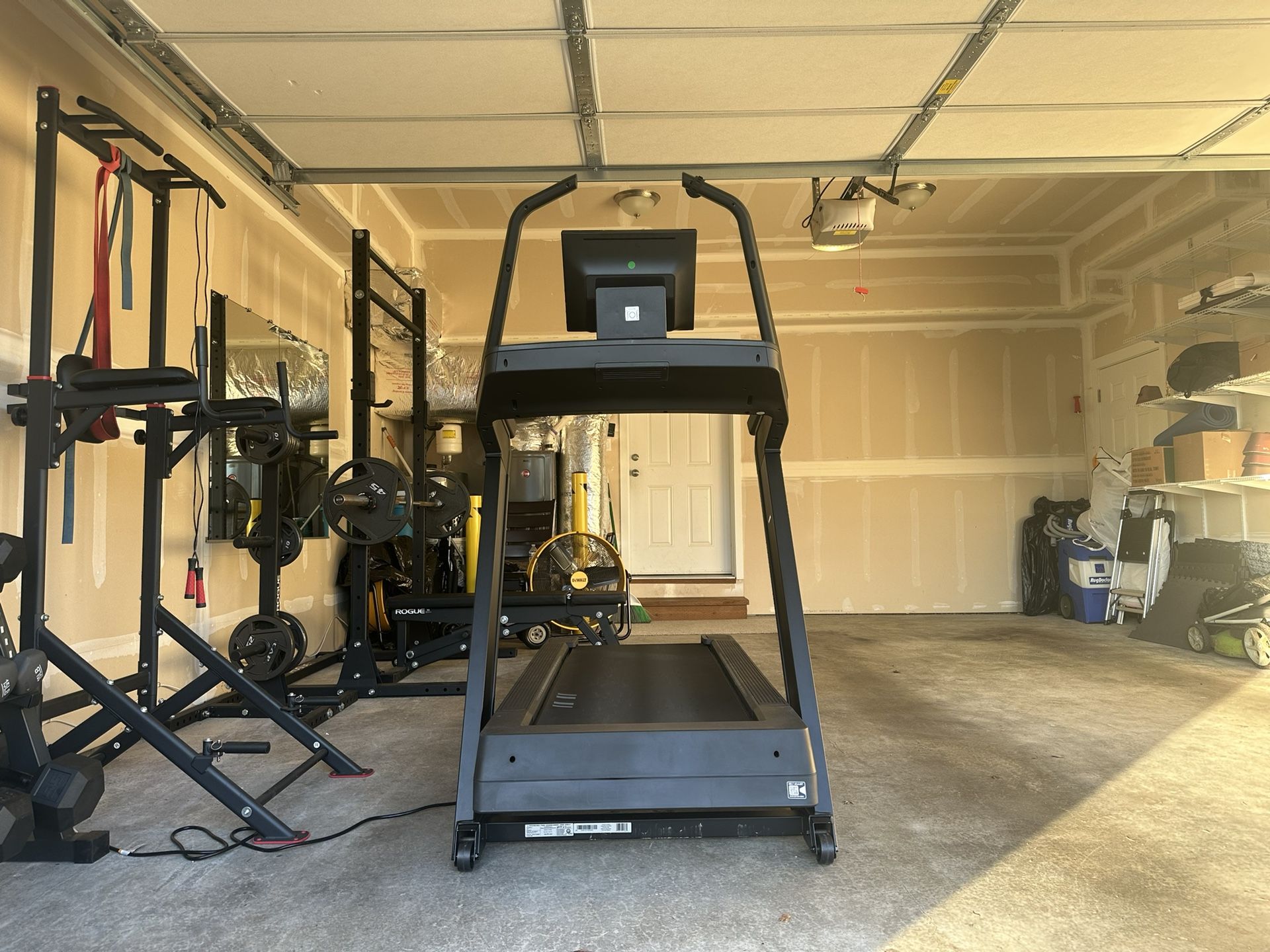 NordicTrack X16 Treadmill (40% Incline)
