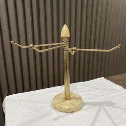 VINTAGE LUCITE GOLD METAL FREE STANDING TOWEL/ WASHCLOTH /JEWELRY HOLDER MCM