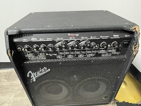 Bassman Fender 400 Combo Amp