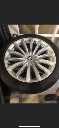 (4) OEM BMW wheels with 245/45/19 Pirelli Cinturato P7 BMW