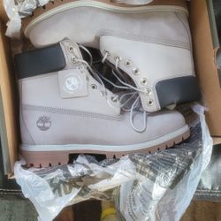 Grey Timbs. Brand New Size 9. Brand New. 