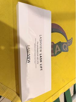 LASHVIEW Eye Lash Extension Kit NEVER USED