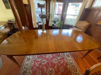 Thomasville French Regency Louis XVI Cherry Extension Dining Table