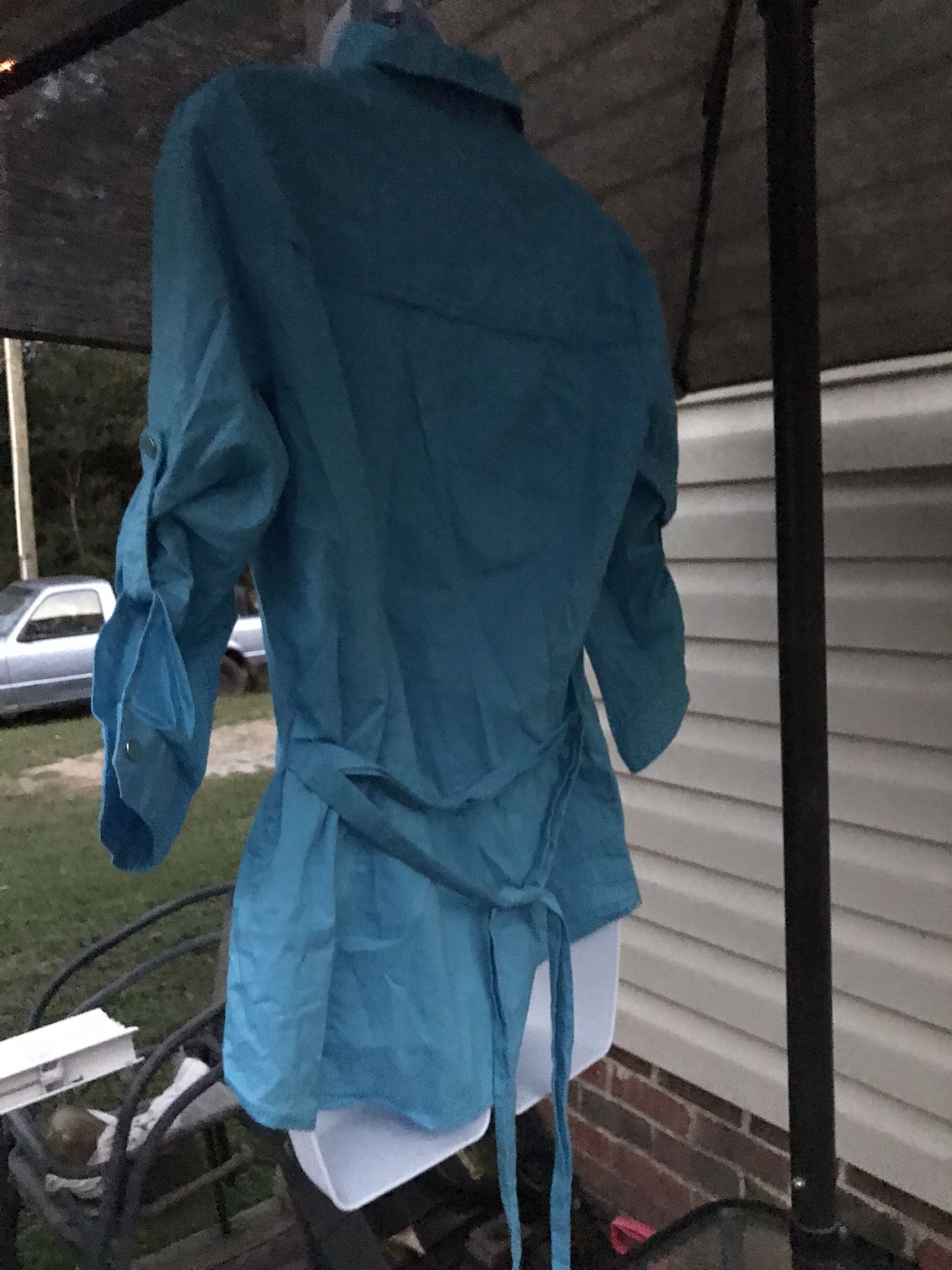 Women Top Size Small Excellent