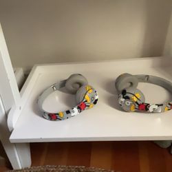 Mickey Mouse Bose Headphones (Bluetooth)