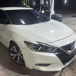 2016 Nissan Maxima