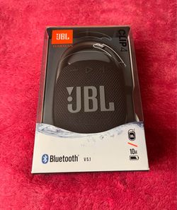 JBL Clip 4