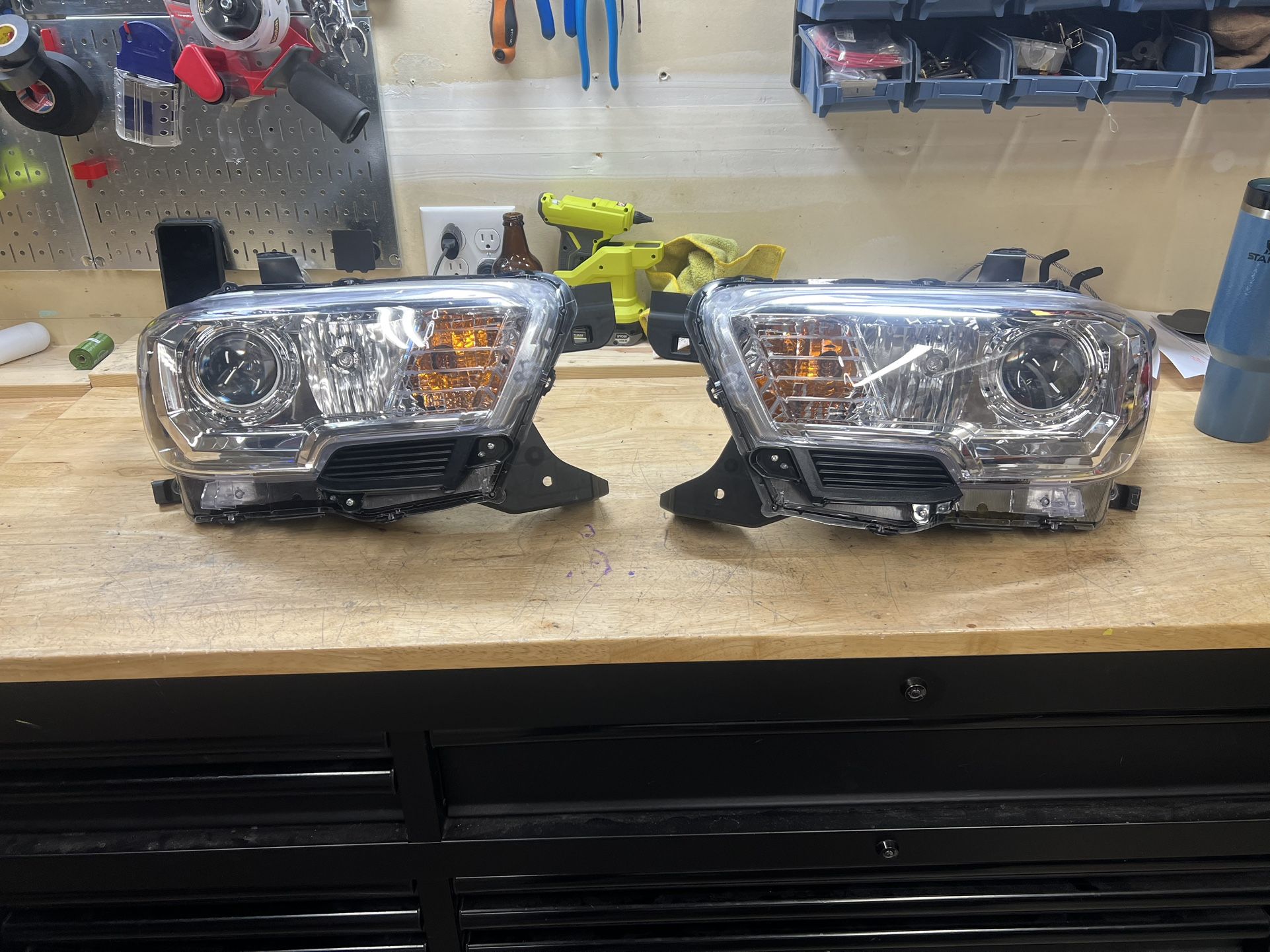 2023 Toyota Tacoma OEM Halogen Headlights