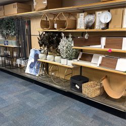 Fake Plants, Shelf’s, Baskets , Decor Etc