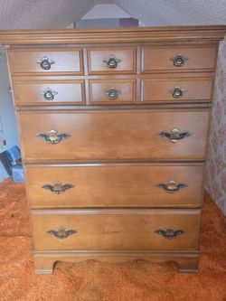 Dresser, 4 drawers