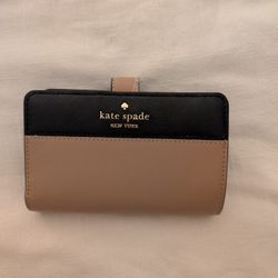 New Kate Spade Wallet 