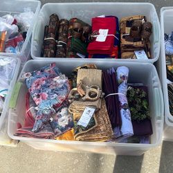 Placemats, Napkins, And Napkin Holders Bulk