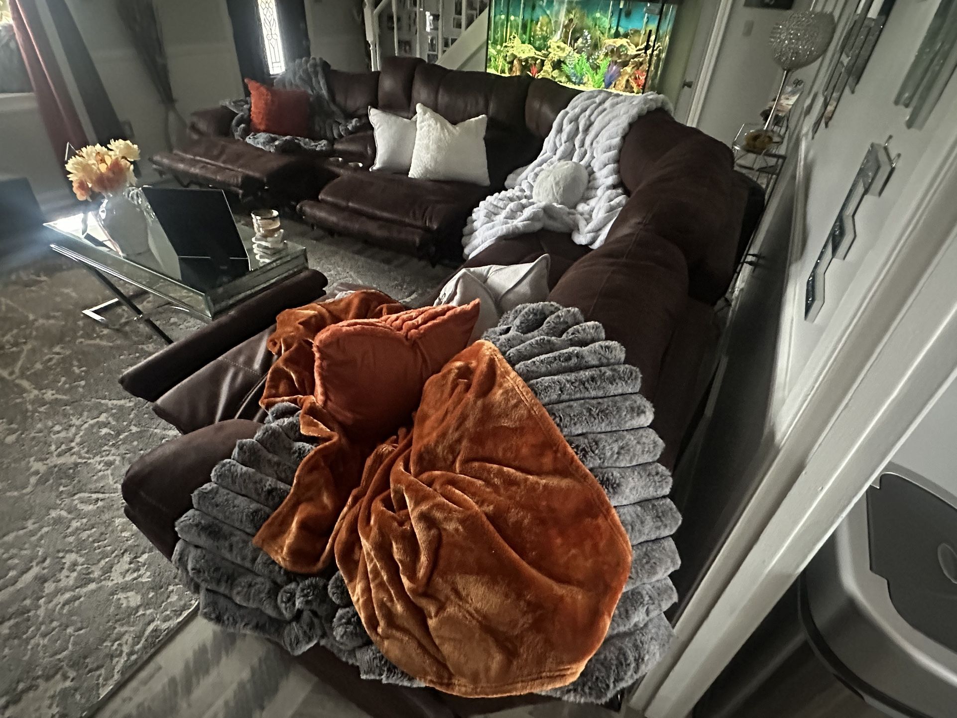 5 to 7 seat reclining sofa