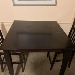 KITCHEN TABLE & 2 CHAIRS 