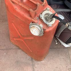 5 gallons tank gasolinera
