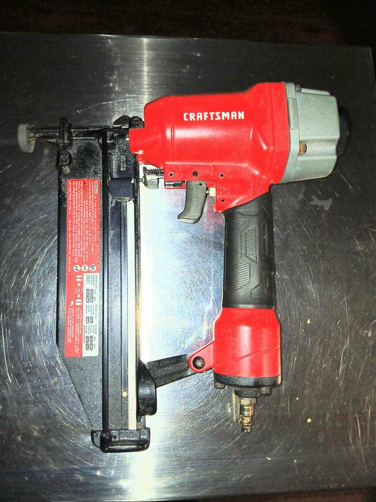 1"-2 1/2" Craftsmen 16 Guage Finish Nail Gun