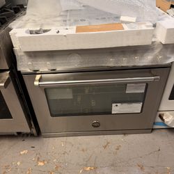 Bertazzoni Gas Range 36”Inch Dual Fuel LP Brand New