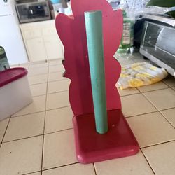 Paper towel holder