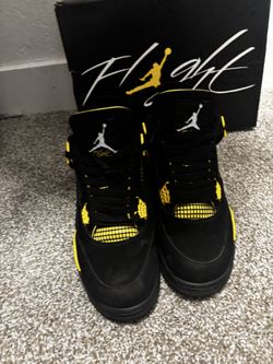 Jordan 4 yellow thunders