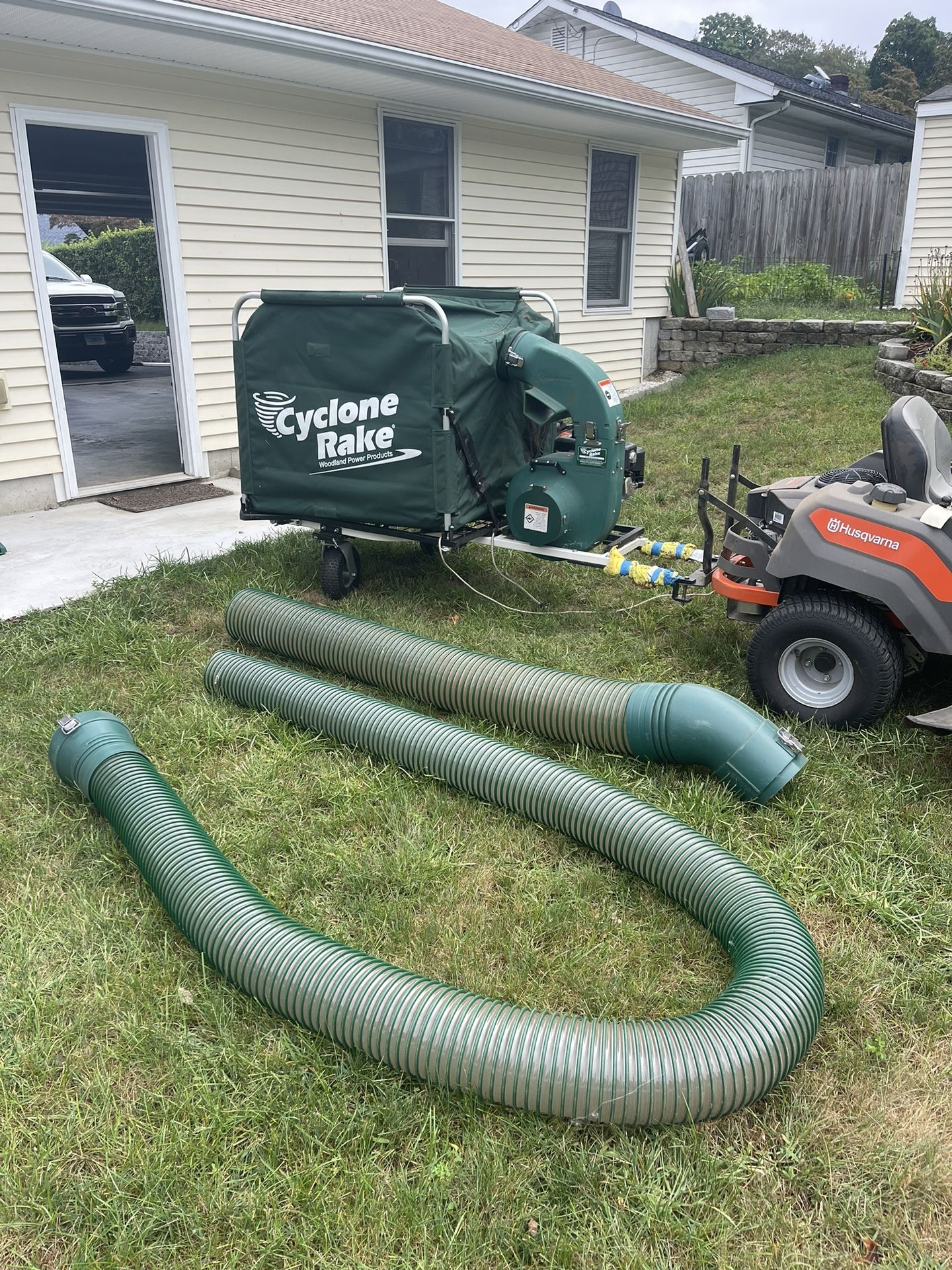 Cyclone Rake Commander With Extended Hose