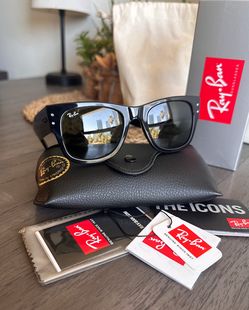 New RayBans - Box, Pouch Cloth All Included
