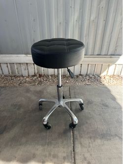 Stool (PLEASE READ DESCRIPTION)