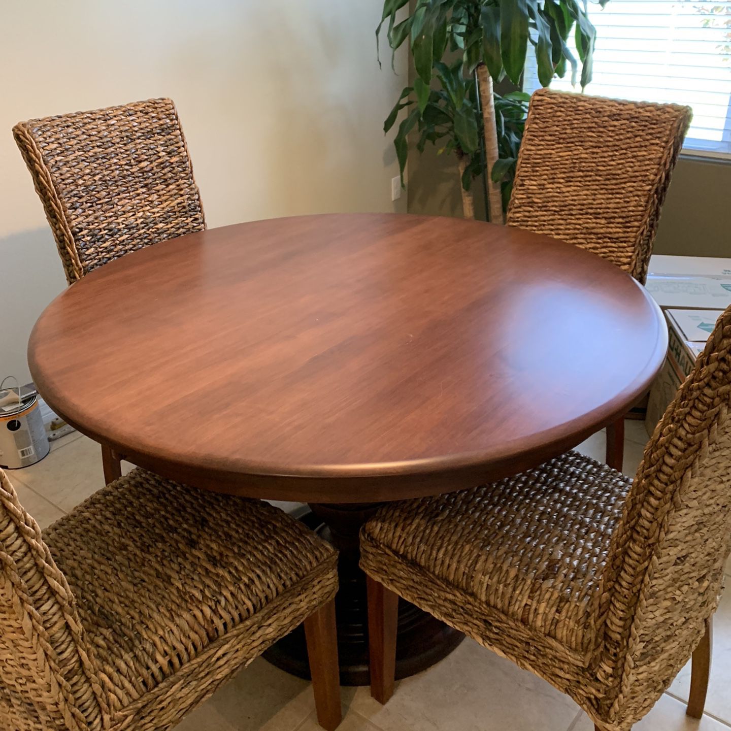 Maple Kitchen Table w/4 Chairs 