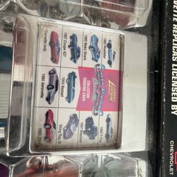 Johnny Lightning Classic Customs Corvette Die-Cast Set