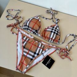 Burberry Classic British Swimsuit XL🏊