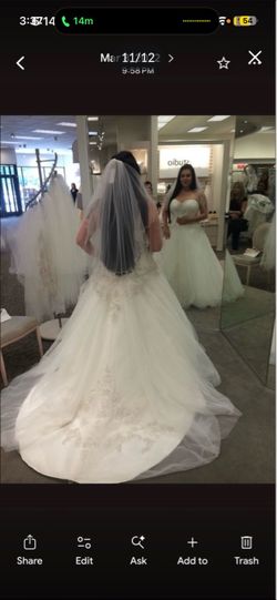 $400 OBO wedding dress 16w Ivory beaded