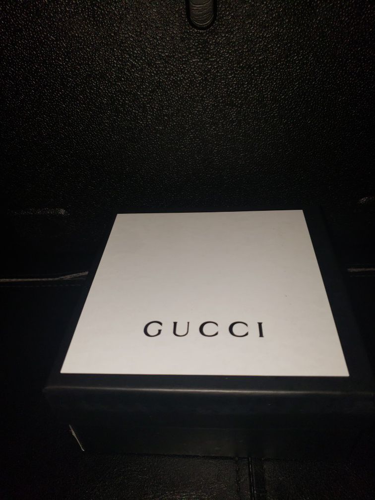 Men Gucci belt size 110Cm (32-36)