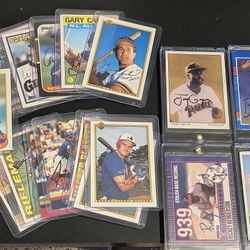 Lot Of 24 Vintage Baseball HOF Players Autographs 