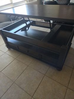 Dark Brown Lift-Top Coffee Table with Storage