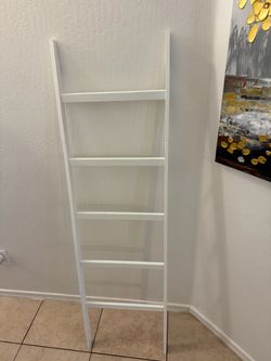 White Ladder Bookshelf 5-Tier