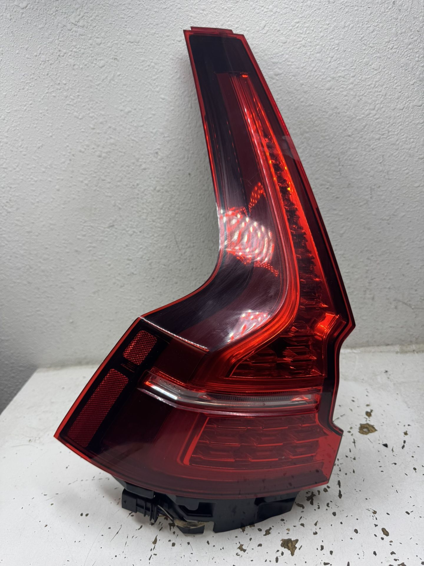 2020 2021 2022 2023 2024 VOLVO V60 TAIL LIGHT LEFT DRIVER LED (contact info removed)0 OEM