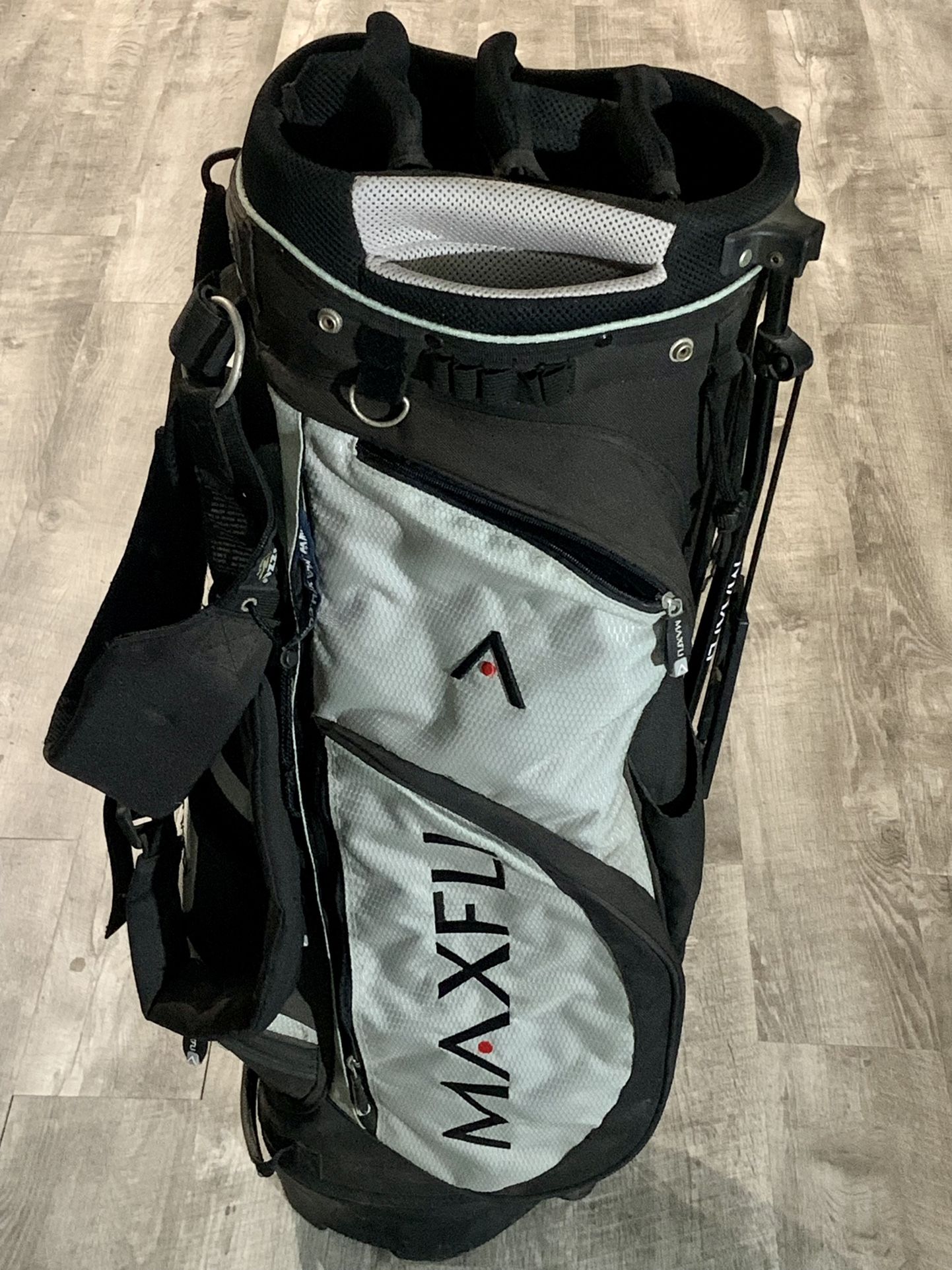 MAXFLI GOLF BAG 7 WAYDIVIDER IZZO DUAL SHOULDER STRAPS BLACK SILVER