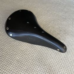 BROOKS B17 black - Bike Leather Saddle - Brand New Without Box - Take off from New Bike - If the listing is up and you can see it, that means the item