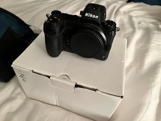 Nikon Z 6 - (Full Frame, 4k, Slo-mo) + Tenba Case