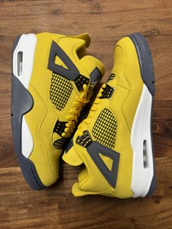 Air Jordan 4 Retro Lightning 2021