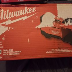 Milwaukee Portable inflator